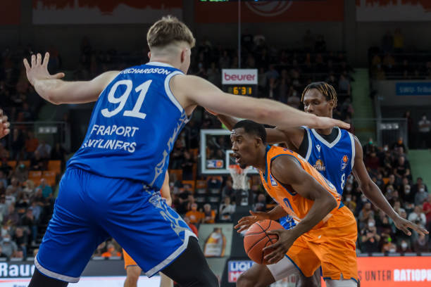 限制对手外 限制对手外